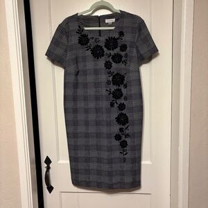 Calvin Klein Black & White Plaid Stretch Sheath Dress w/ Floral Appliqués, Sz 14